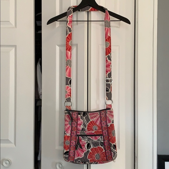 Vera Bradley Handbags - Vera Bradley crossbody